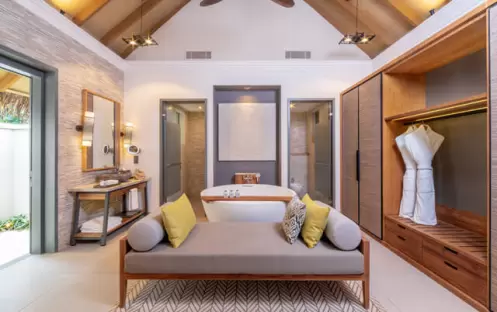 TWO BEDROOM BEACH POOL VILLA BATHROOM